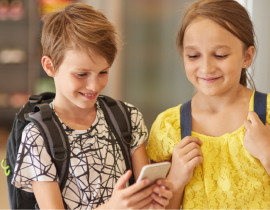 Webinário do Porvir traz recomendações para gestores sobre uso de celular na escola